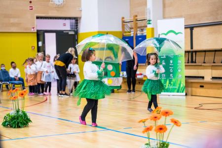 Prireditev – Pozdravljena OSNOVNA ŠOLA ZAGRADEC 13